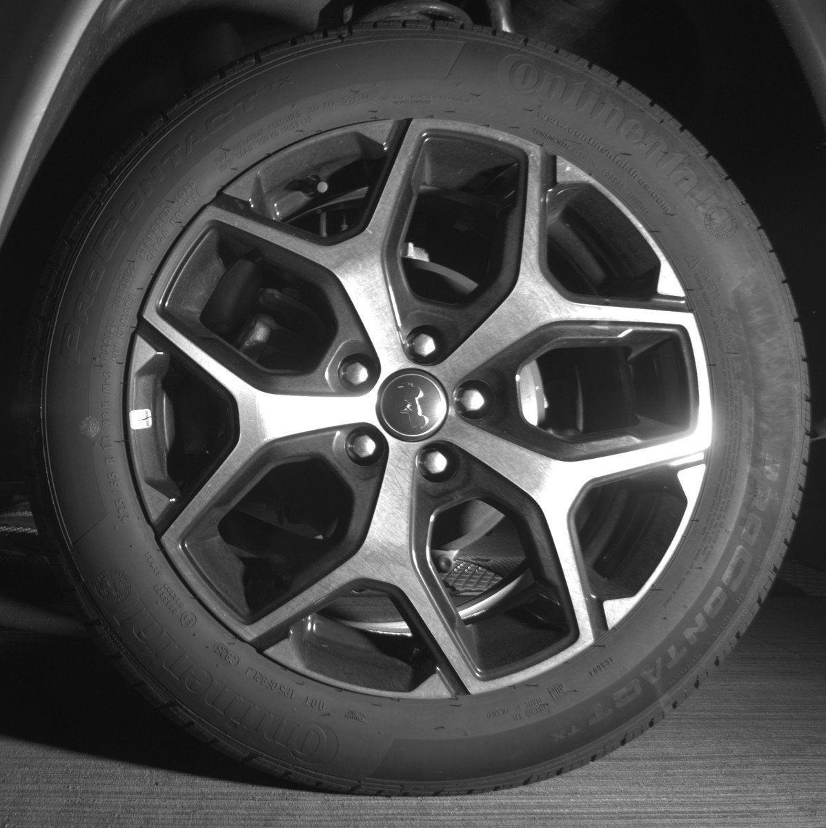 Used 2025 Jeep Compass Limited image 14