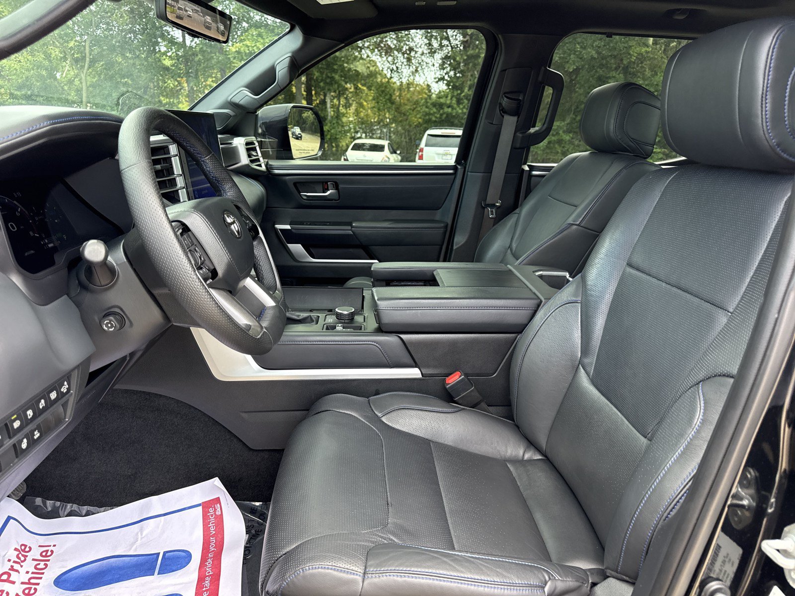 Used 2022 Toyota Tundra Platinum AWD/4WD image 11