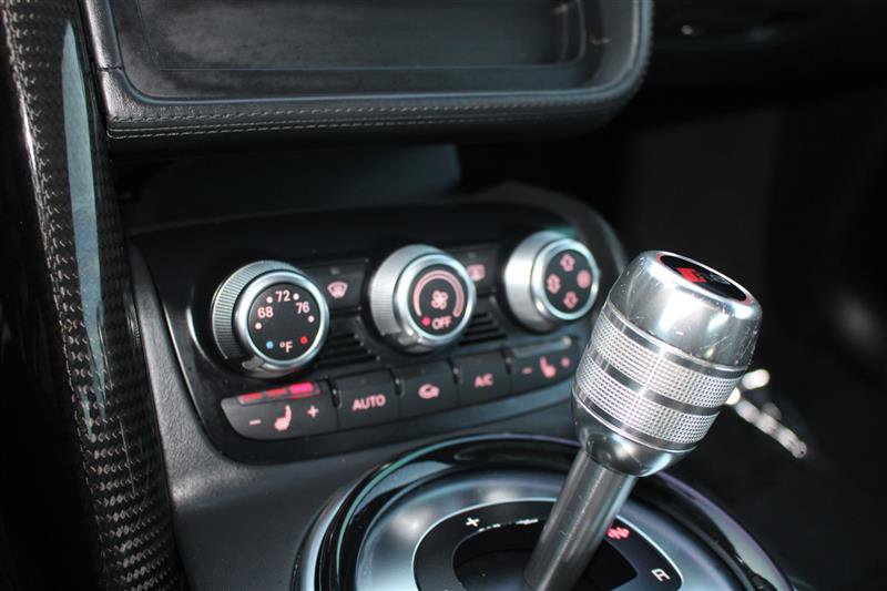 Used 2014 Audi R8 V10 image 21