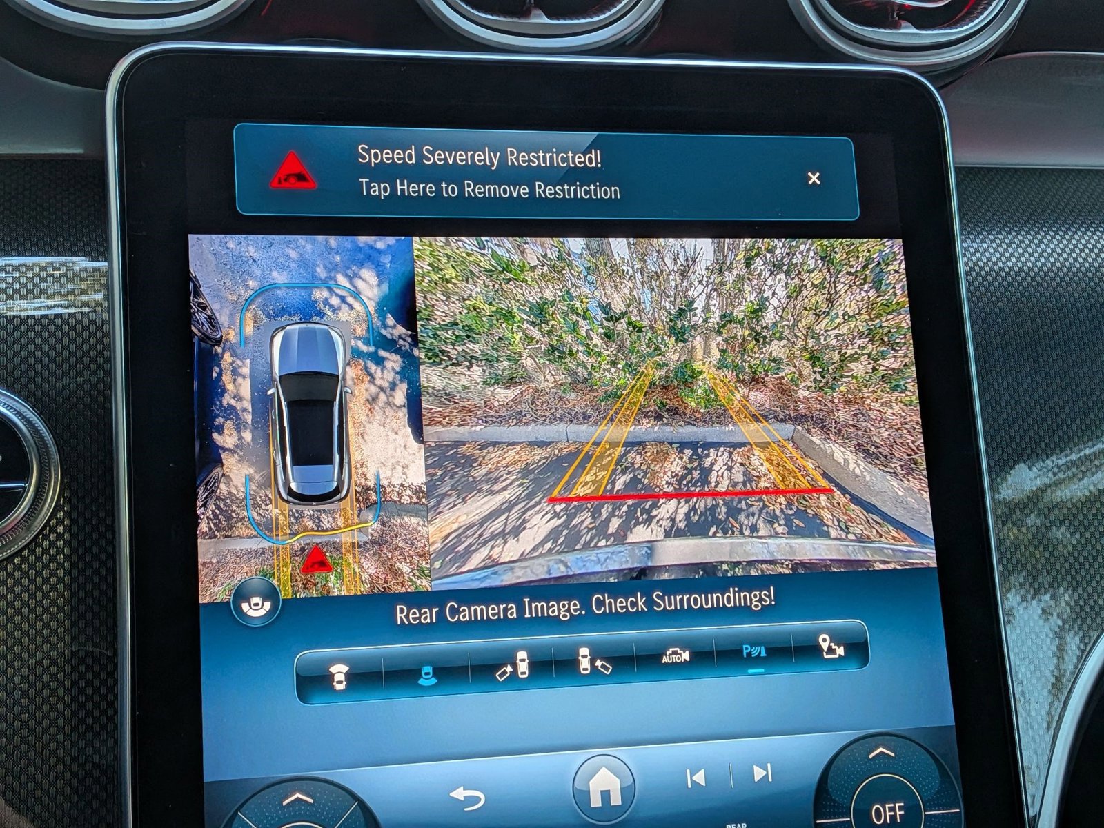 Used 2024 Mercedes-Benz GLC 43 AMG 4MATIC image 15