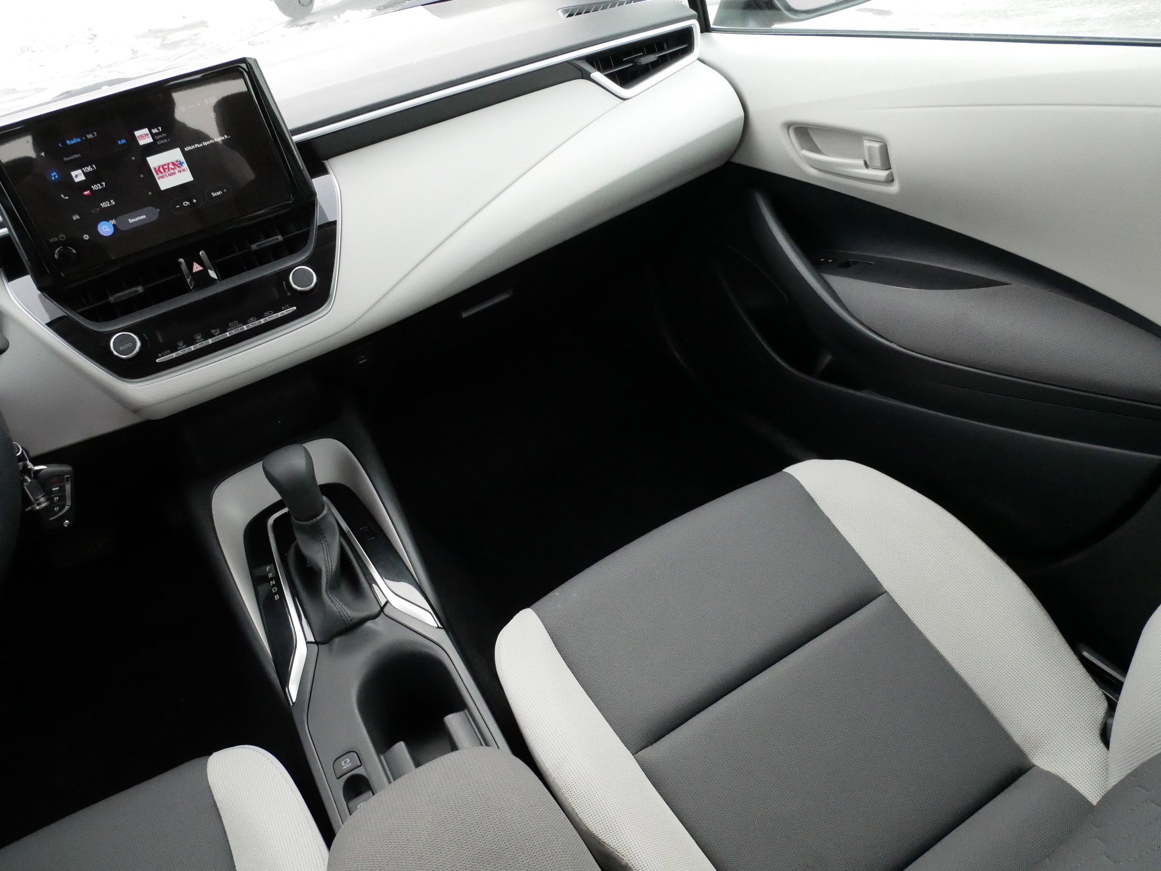 Certified 2025 Toyota Corolla LE image 11