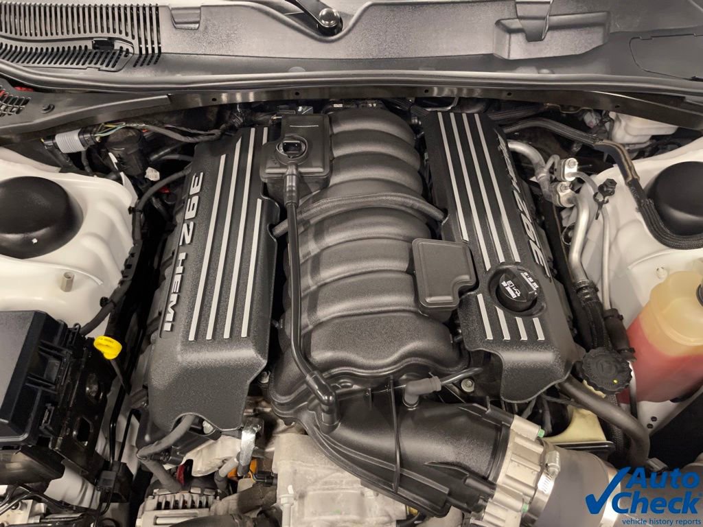 Used 2014 Dodge Challenger SRT8 image 22