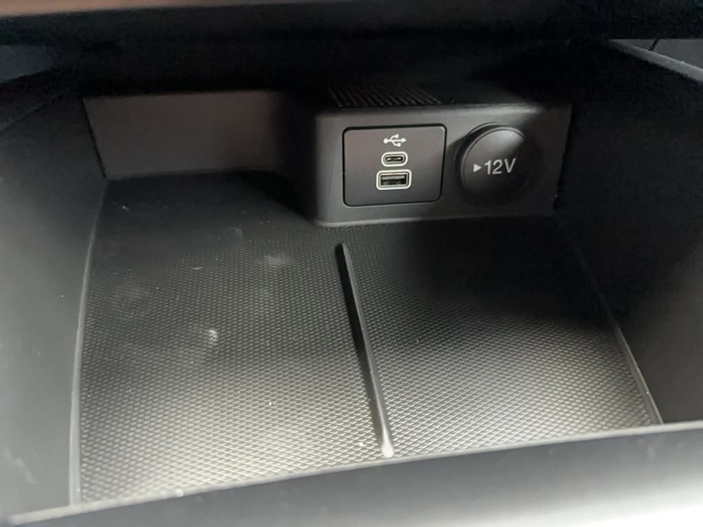 New 2025 Ford Escape SE image 27