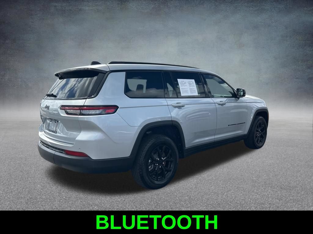 Used 2025 Jeep Grand Cherokee L Altitude RWD image 5