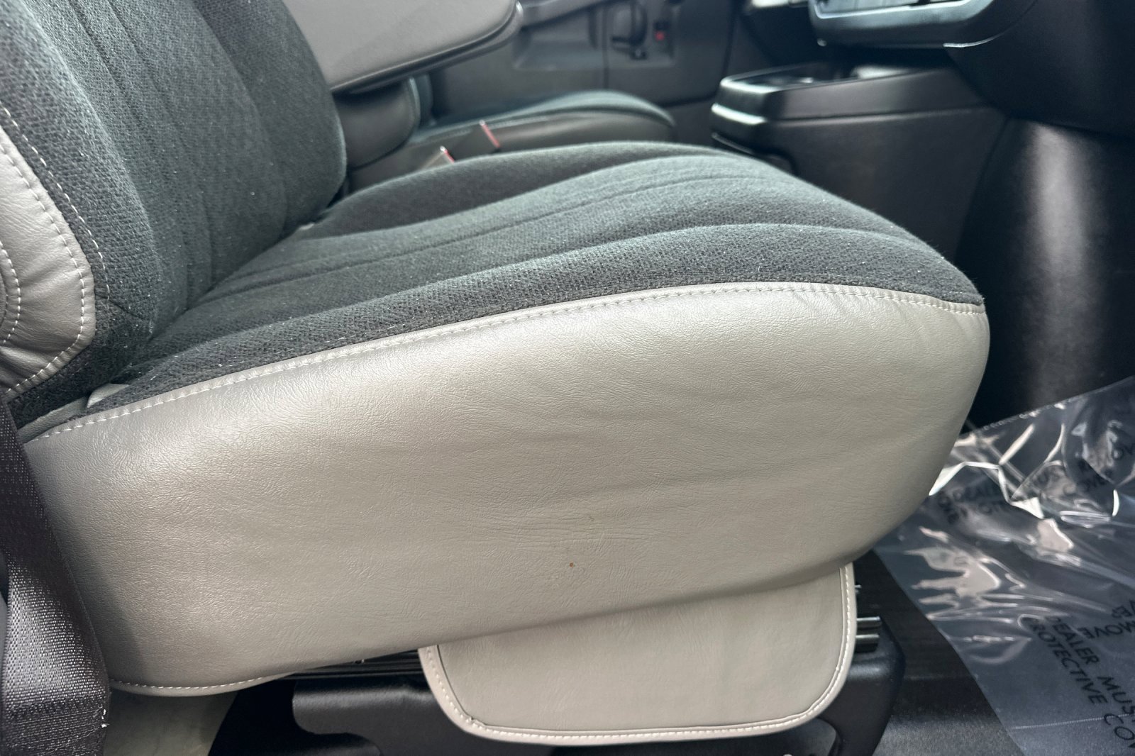 Used 2023 Chevrolet Express 2500 w/ Driver Convenience Package image 20