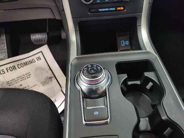 Used 2024 Ford Edge SE w/ Black Appearance Package image 22