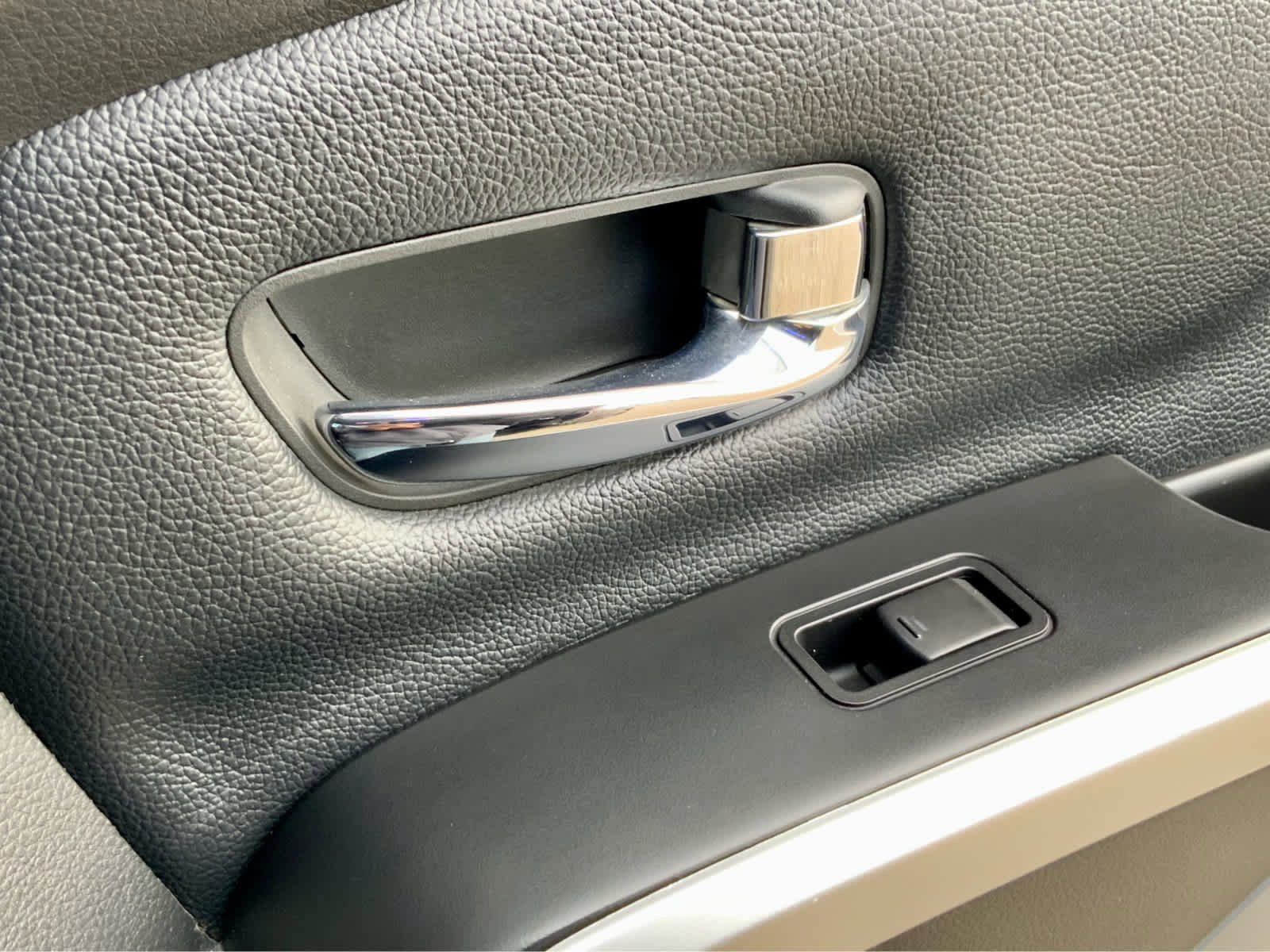 Used 2018 Nissan Titan PRO-4X image 56