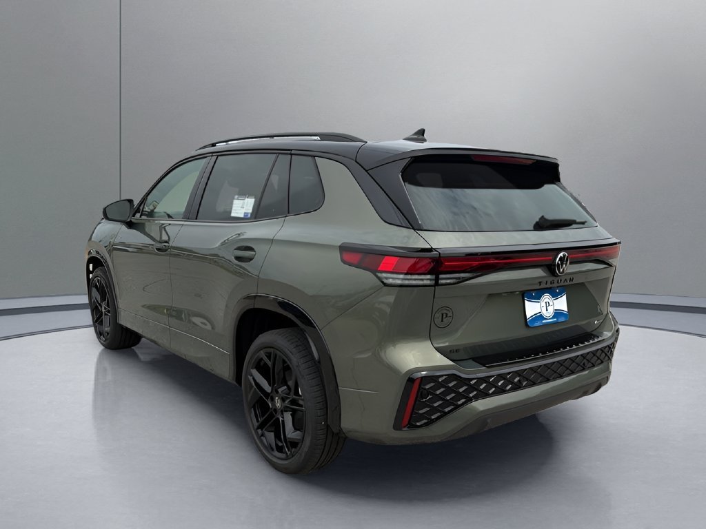 New 2026 Volkswagen Tiguan SE R-Line AWD/4WD image 5