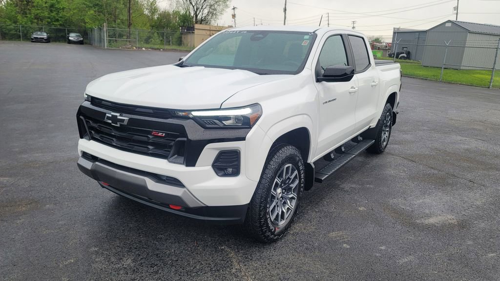 Used 2026 Chevrolet Colorado Z71 AWD/4WD image 5