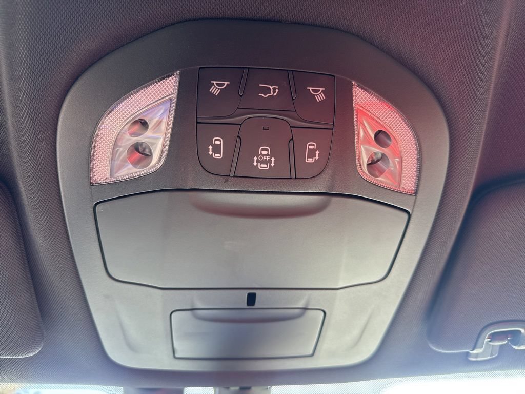 Certified 2020 Chrysler Pacifica Limited w/ Quick Oder Package 2EV RED-S FWD image 26
