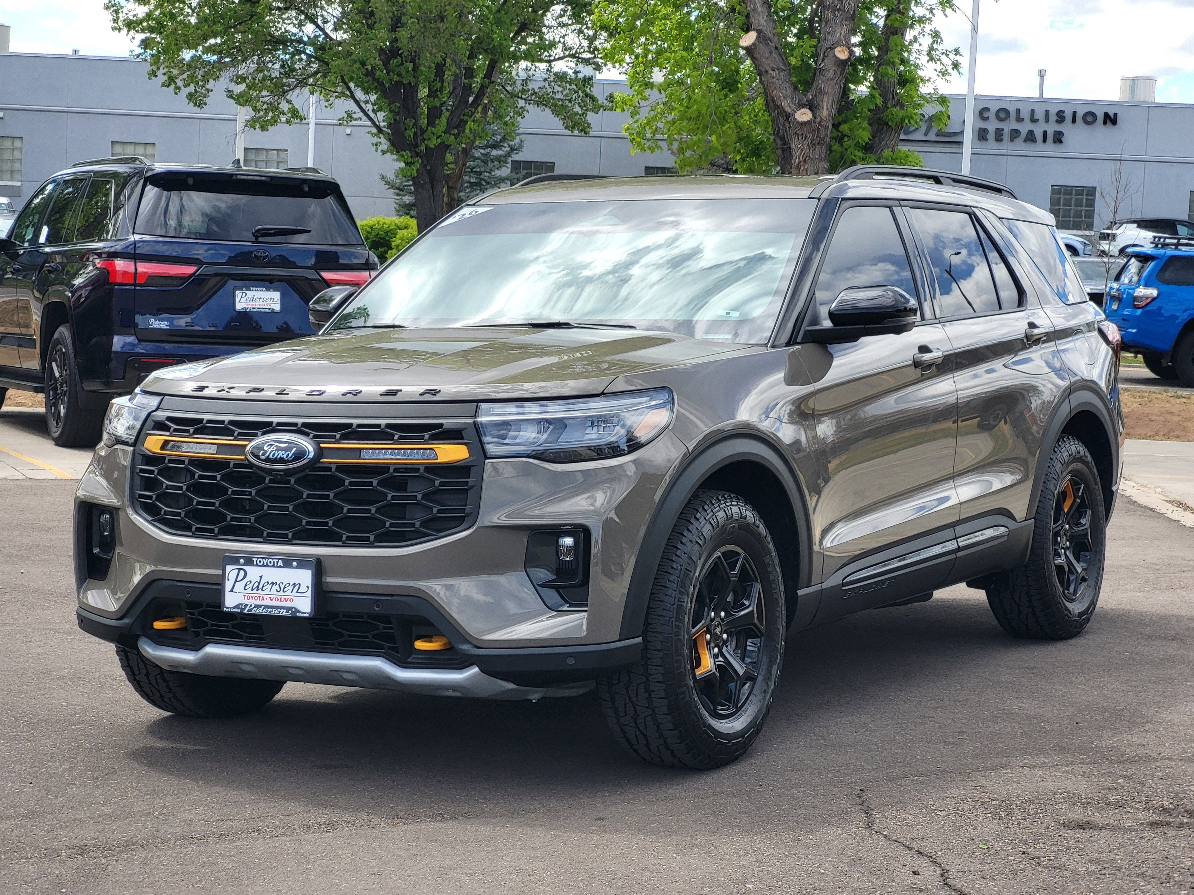 Used 2026 Ford Explorer Tremor w/ Tremor Ultimate Package AWD/4WD image 4