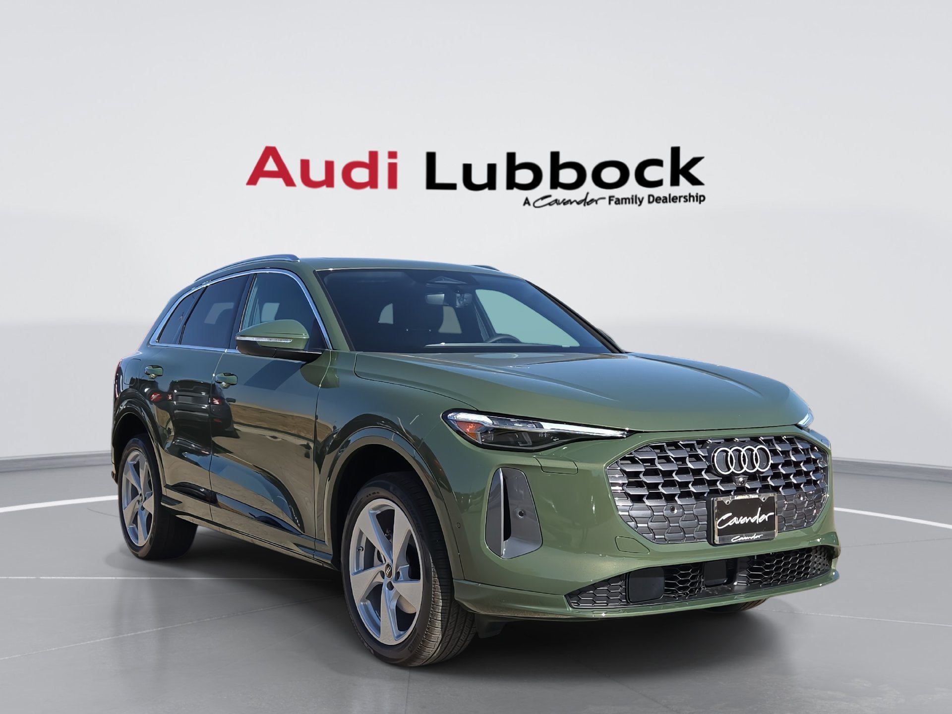 Used 2026 Audi Q5 Premium Plus w/ Premium Plus AWD/4WD image 1