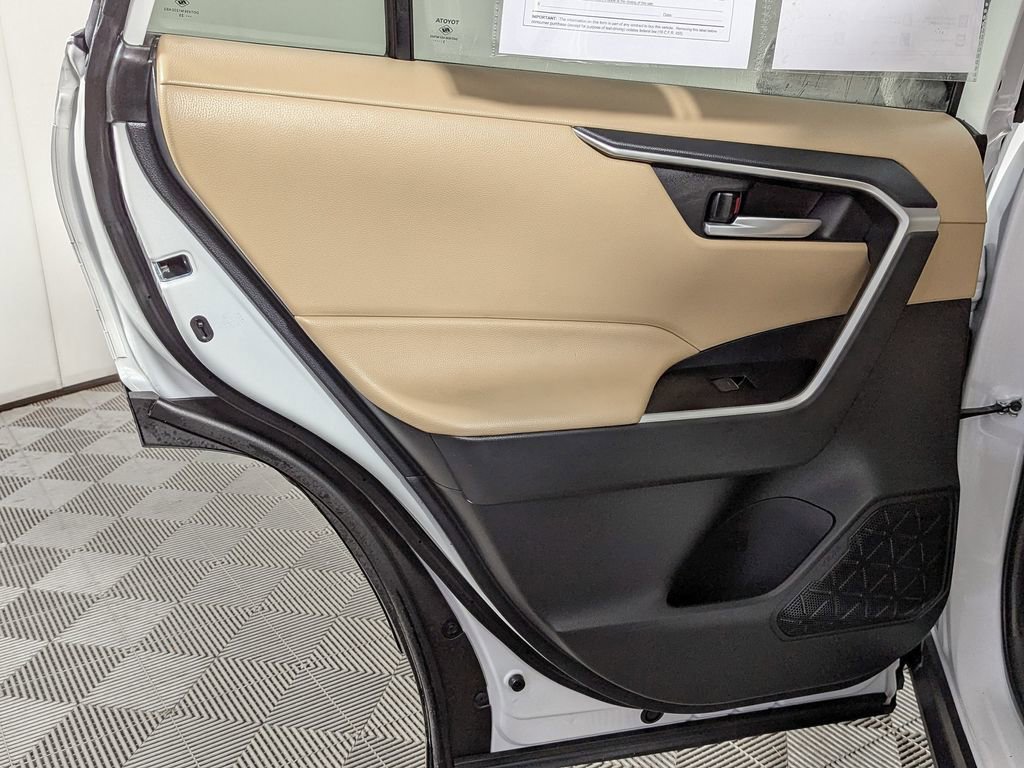 Used 2023 Toyota RAV4 XLE Premium image 47