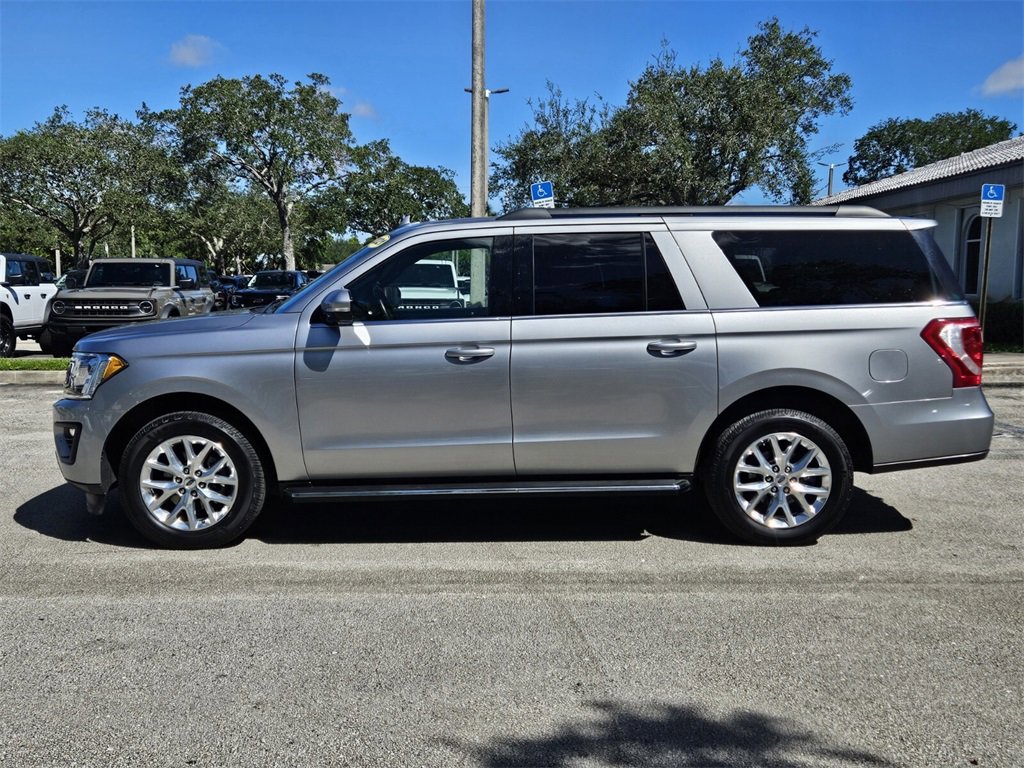 Used 2021 Ford Expedition Max XLT image 2