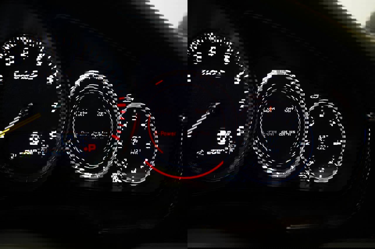 Used 2023 Porsche Panamera Turbo S image 95