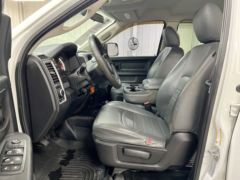 Used 2017 RAM 2500 Tradesman w/ Chrome Appearance Group AWD/4WD image 18