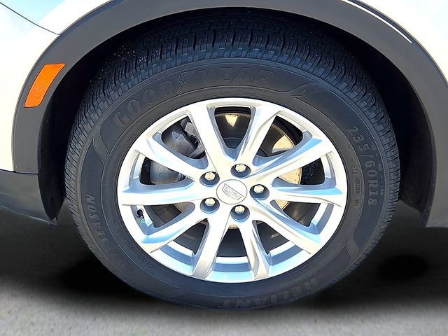 Used 2021 Cadillac XT4 Luxury w/ Cold Weather Package image 9