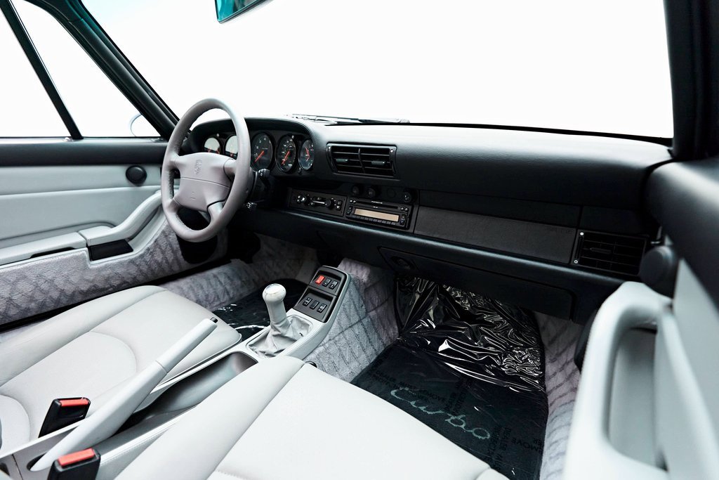 Used 1996 Porsche 911 Turbo image 37