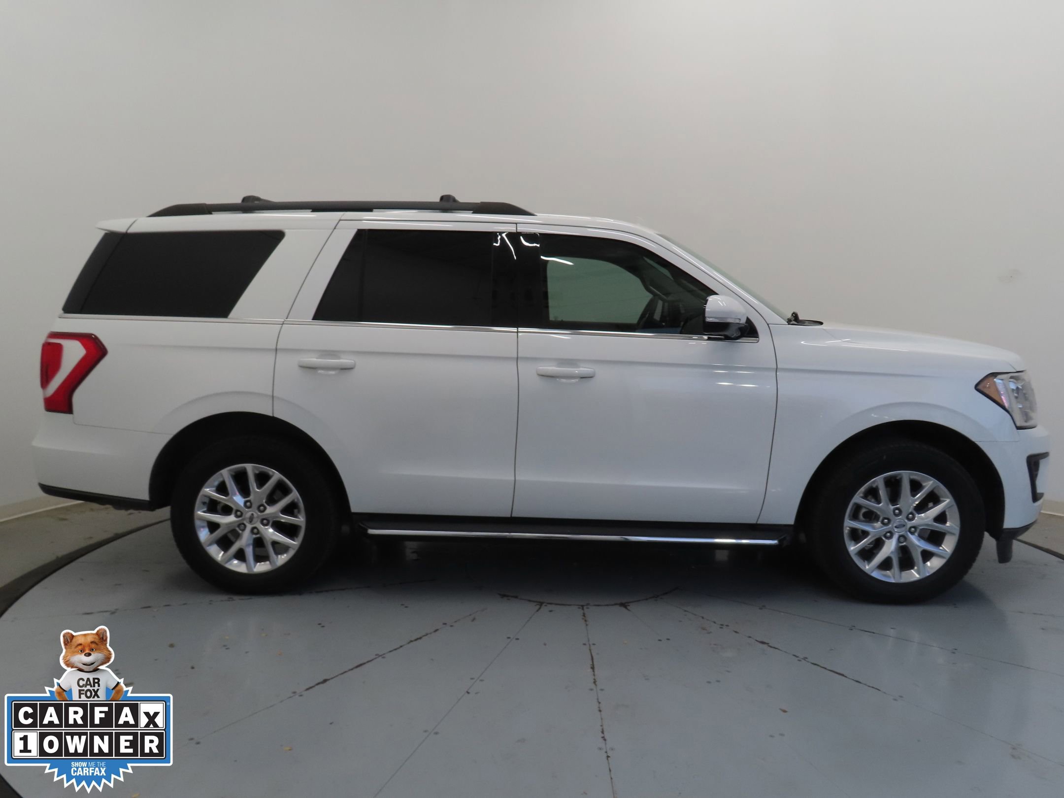 Used 2020 Ford Expedition XLT w/ Equipment Group 202A image 2