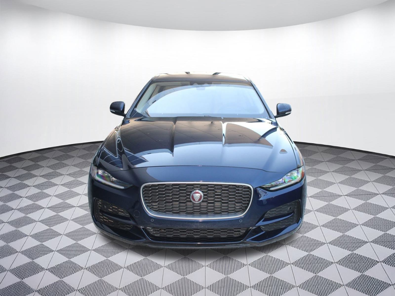 Used 2020 Jaguar XE S image 6