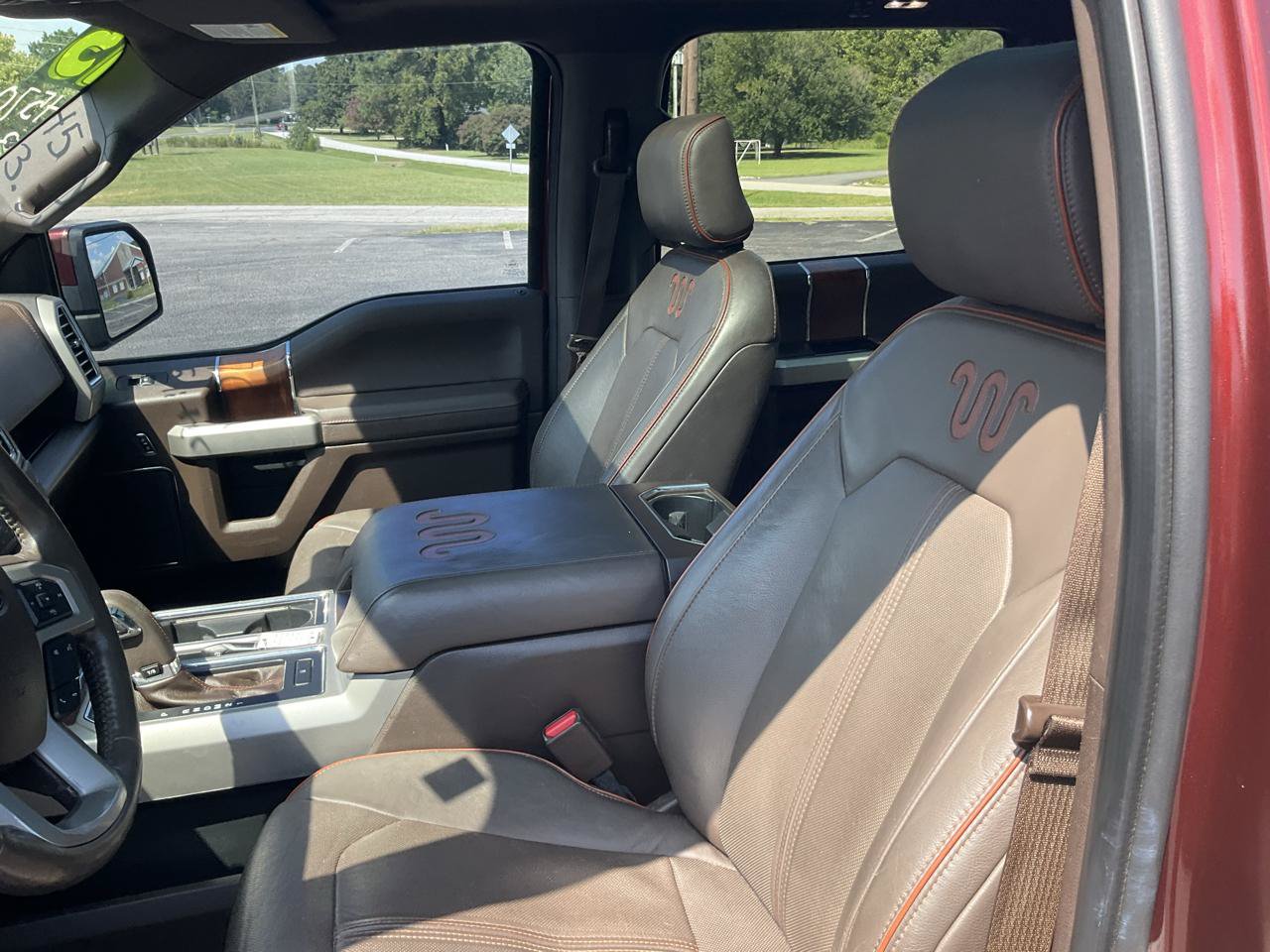 Used 2015 Ford F150 King Ranch w/ Equipment Group 601A Luxury AWD/4WD image 20