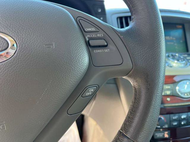 Used 2011 INFINITI G37 Journey w/ Premium Pkg image 17
