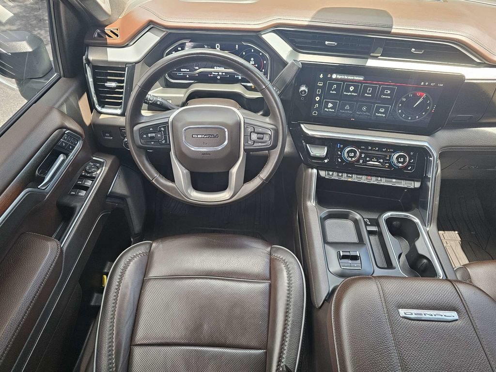 Used 2025 GMC Sierra 3500 Denali w/ Denali Reserve Package AWD/4WD image 16