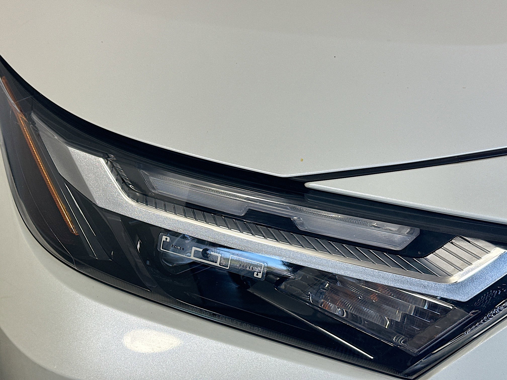 Used 2022 Toyota RAV4 XLE Premium image 9