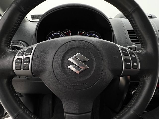 Used 2010 Suzuki SX4 Touring AWD/4WD image 16