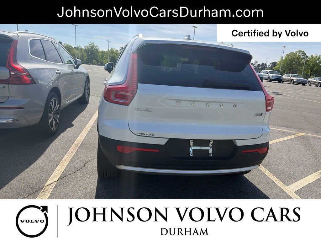 Used 2023 Volvo XC40 B5 Plus w/ Driver Assist Package image 17