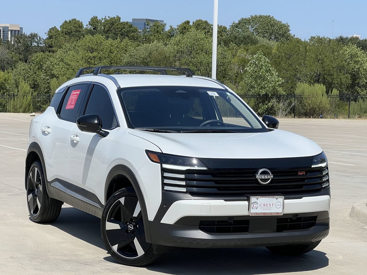 Certified 2026 Nissan Kicks SR FWD image 2