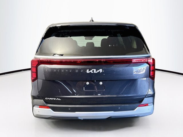 New 2027 Kia Carnival FWD image 6