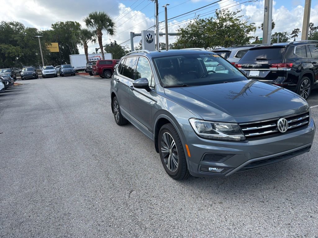 Used 2018 Volkswagen Tiguan SEL FWD image 25