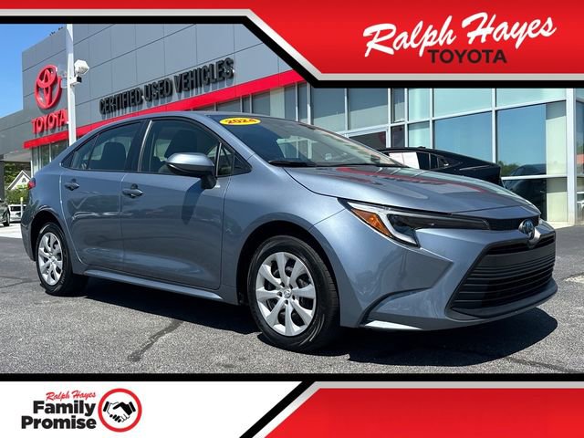 Used 2024 Toyota Corolla LE image 1