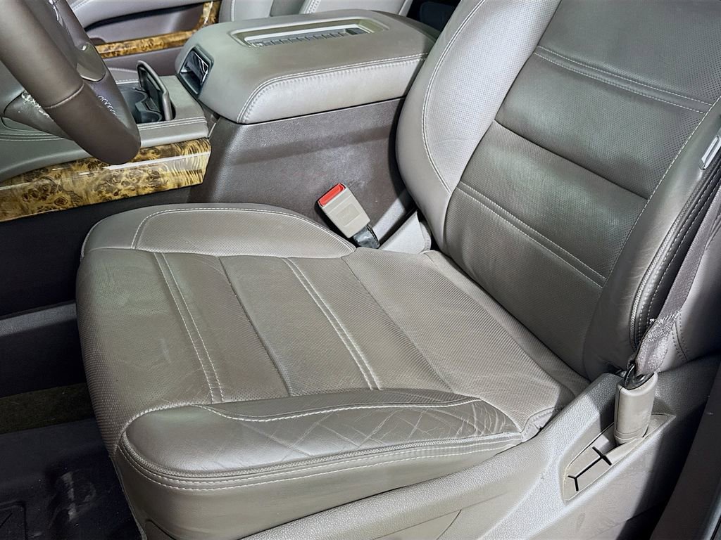 Used 2015 GMC Yukon Denali w/ Premium Package image 22