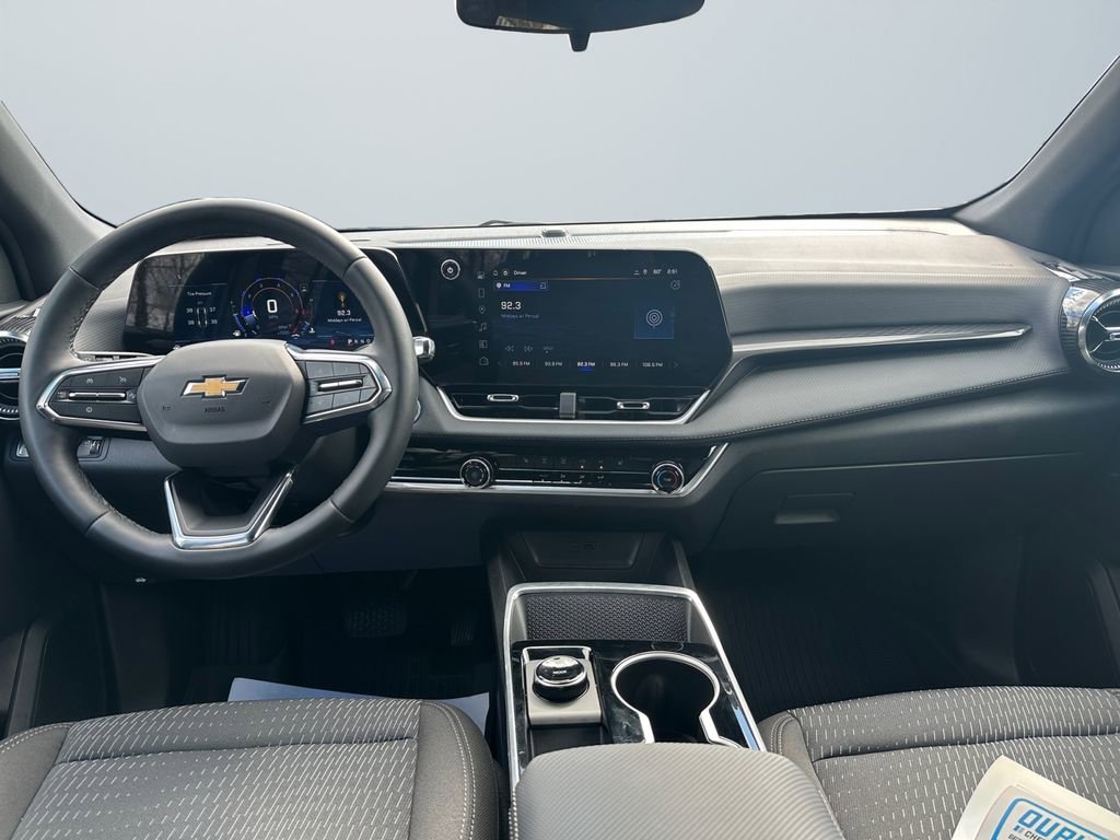 Used 2026 Chevrolet Equinox LT image 10