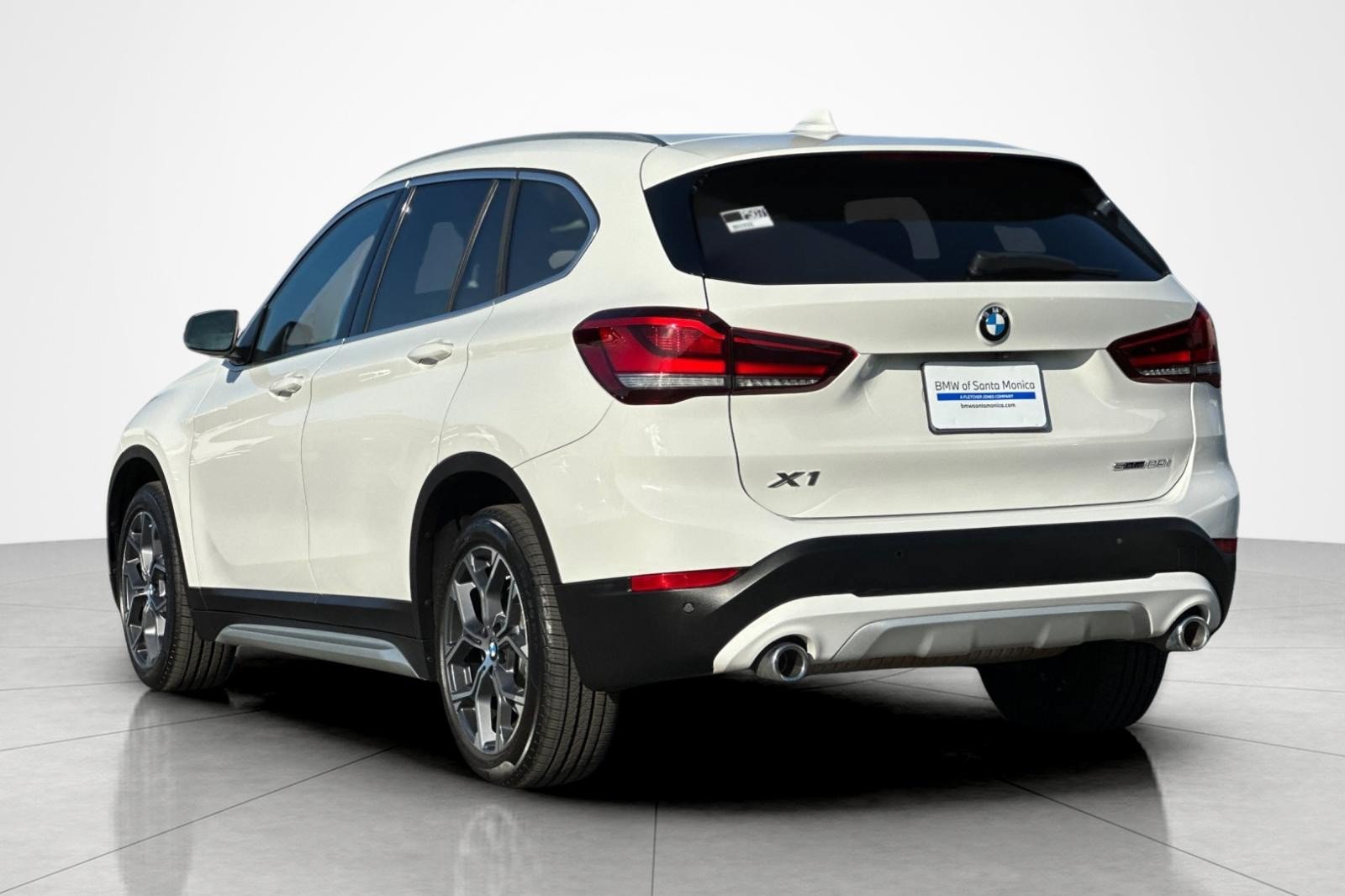 Used 2021 BMW X1 sDrive28i w/ Premium Package FWD image 3