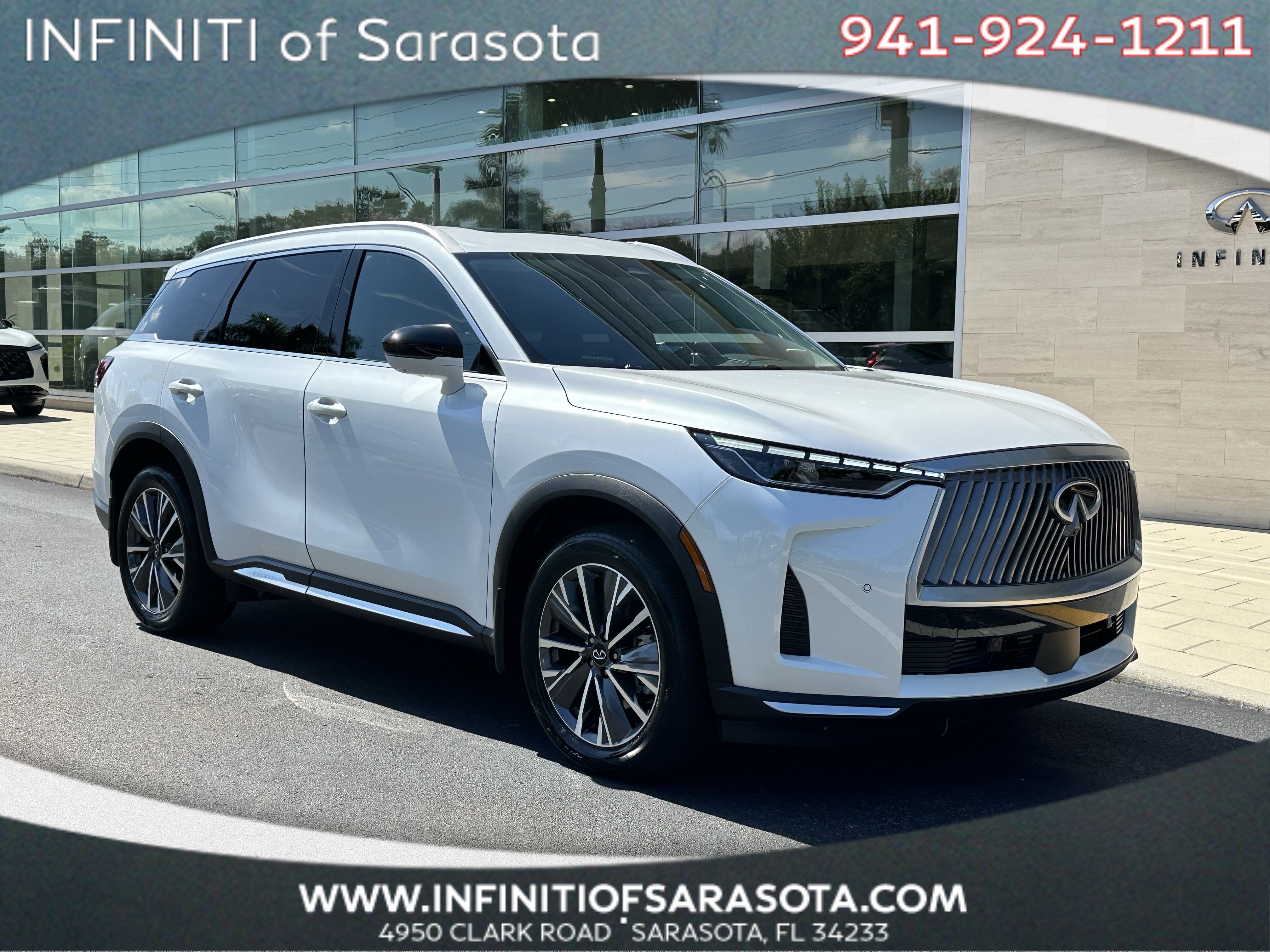 Certified 2026 INFINITI QX60 Luxe w/ Cargo Package