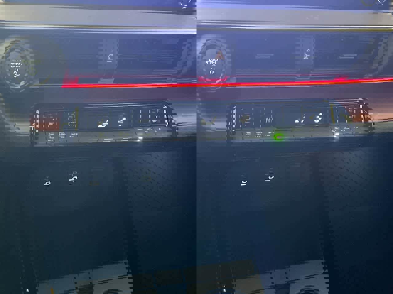 New 2026 Toyota Prius XSE image 19