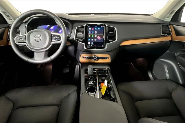 Used 2024 Volvo XC90 B5 Plus image 15