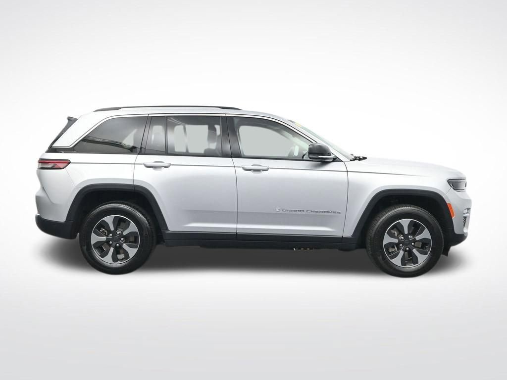 Used 2024 Jeep Grand Cherokee Limited 4xe AWD/4WD image 4