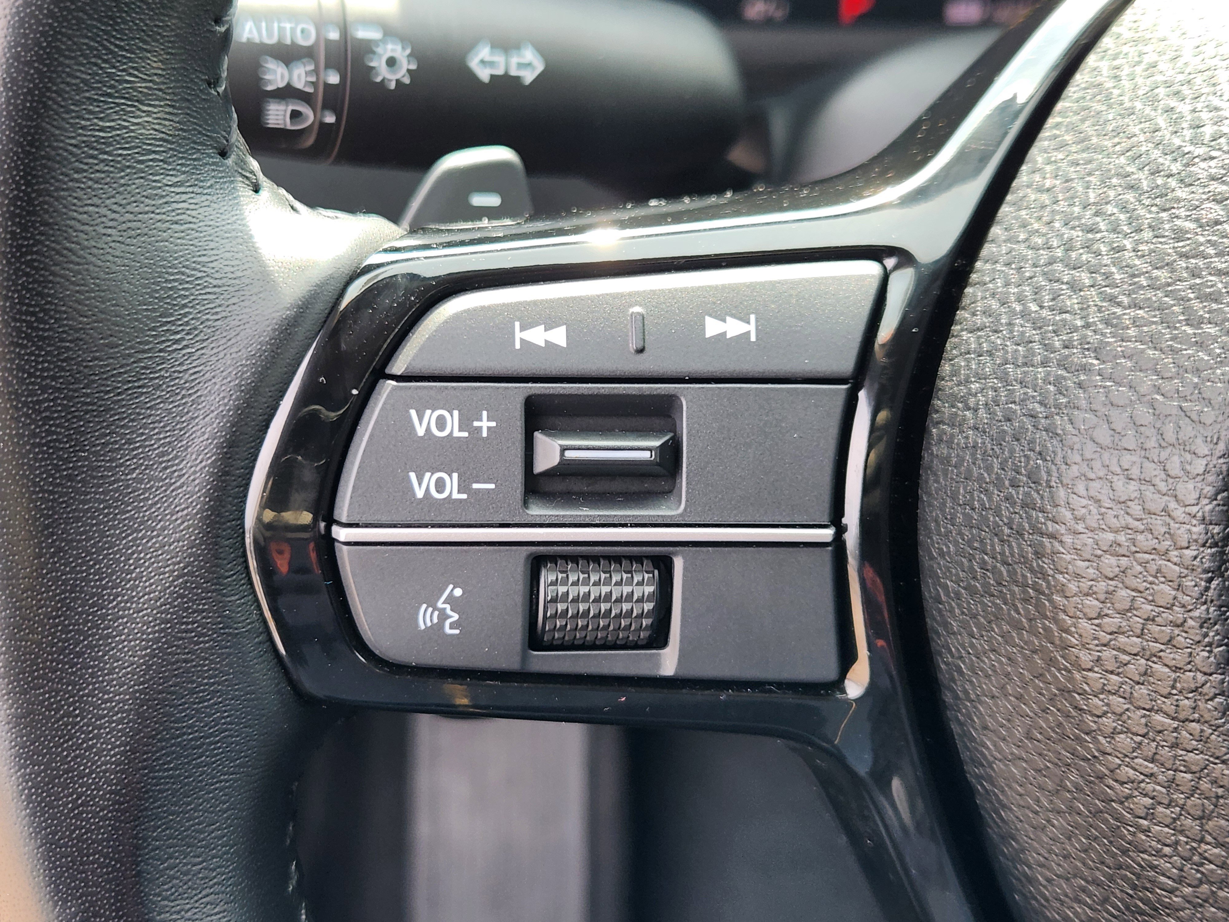 Certified 2024 Honda Accord Touring image 24