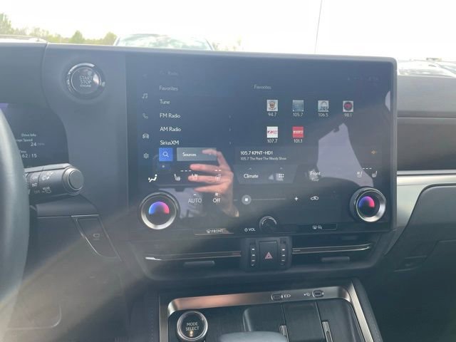 Used 2024 Lexus GX 550 image 9