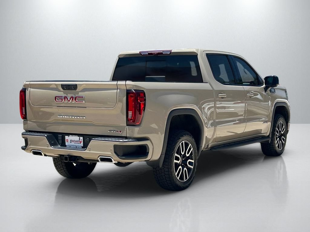 Used 2023 GMC Sierra 1500 AT4 w/ AT4 Premium Package AWD/4WD image 5
