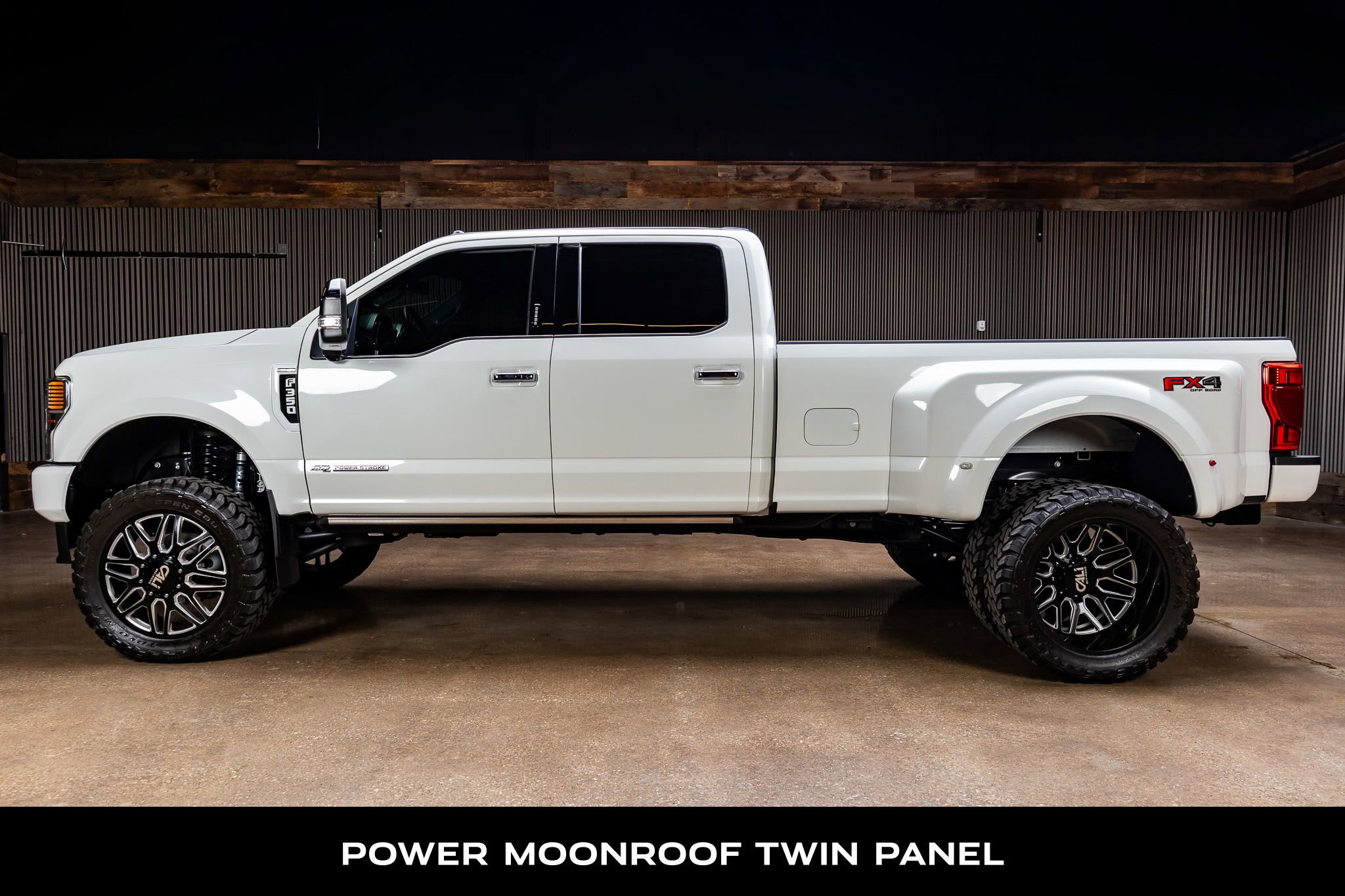 Used 2022 Ford F350 Platinum image 5