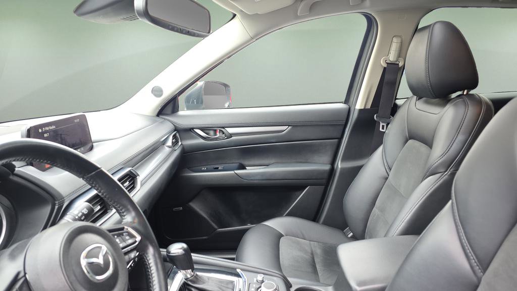 Used 2019 MAZDA CX-5 Touring image 13
