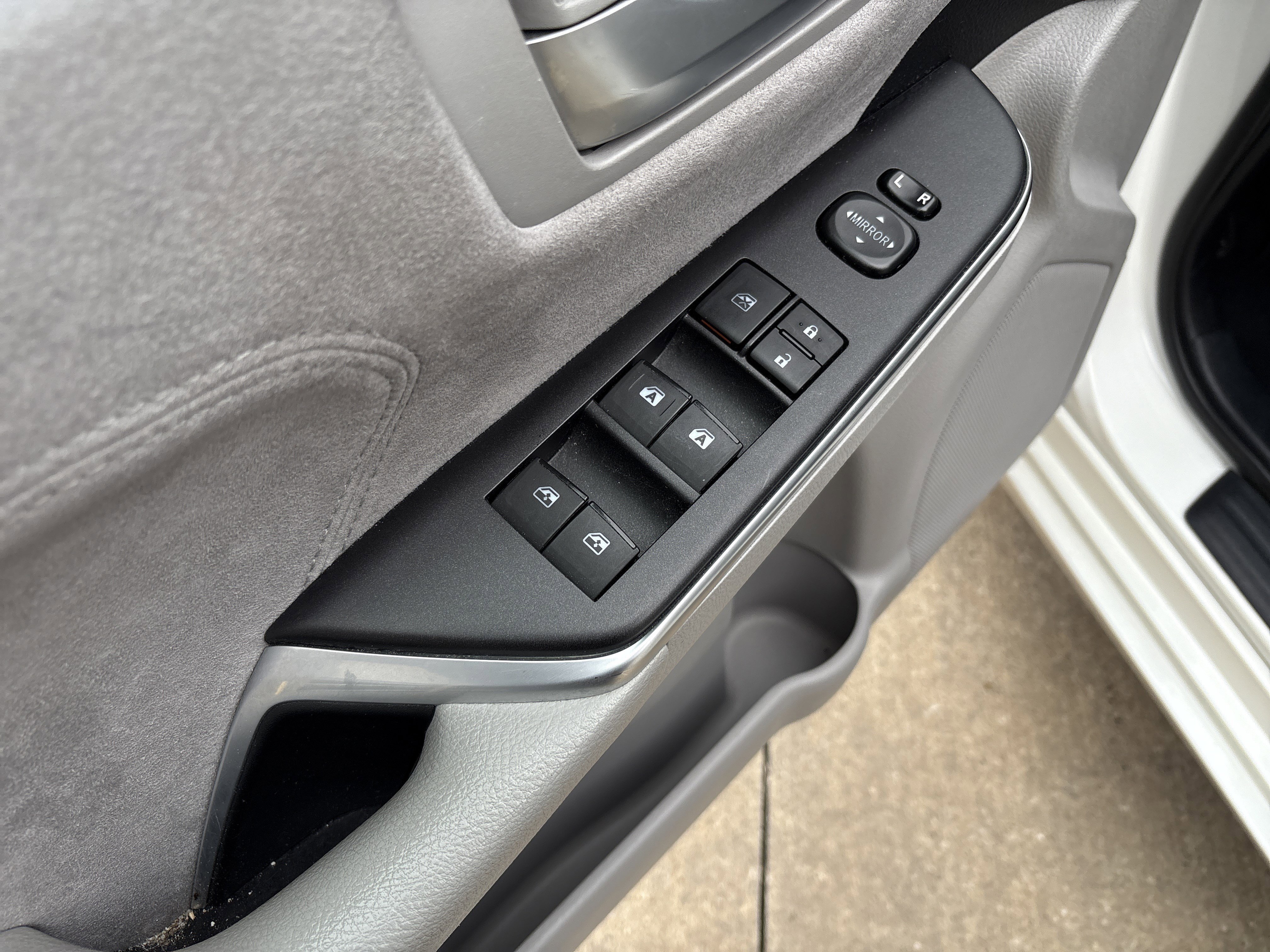 Used 2017 Toyota Camry XSE FWD image 20