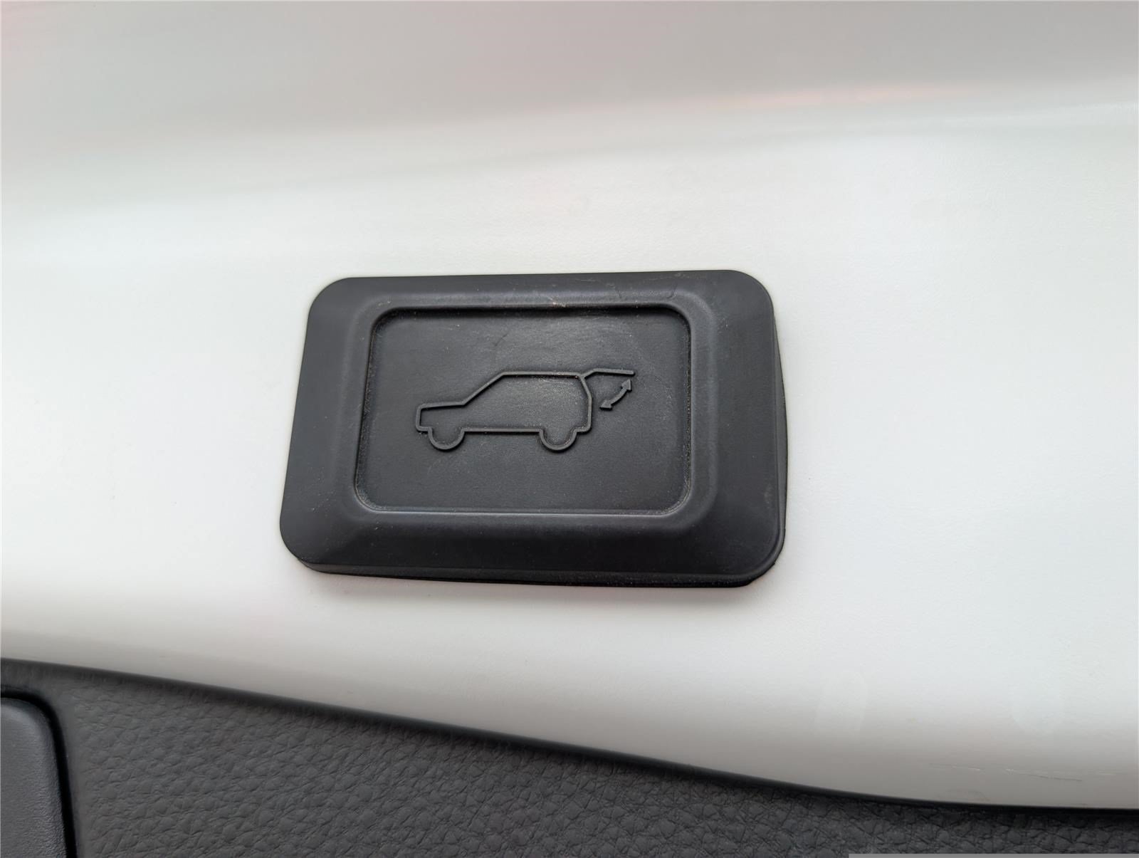 Used 2024 Toyota RAV4 XLE Premium AWD/4WD image 14