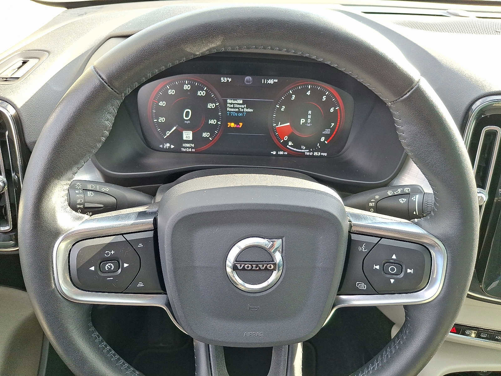 Used 2019 Volvo XC40 T5 Momentum image 20