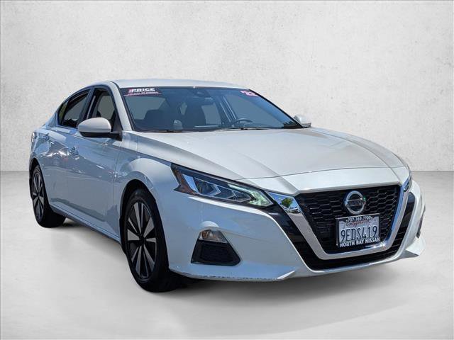 Used 2022 Nissan Altima 2.5 SV FWD image 3